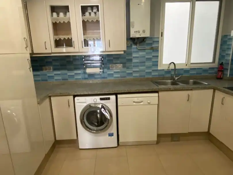 Flat for rent in Carrer del Literat Azorín, 18, Russafa Kitchen of Flat for rent in Valencia with Air Conditioner, Heating and Furnished