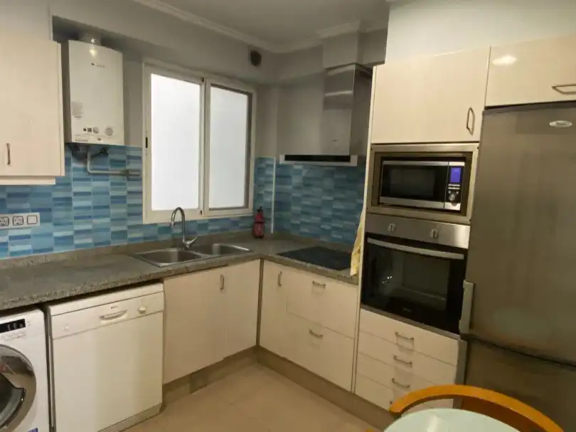 Flat for rent in Carrer del Literat Azorín, 18, Russafa Kitchen of Flat for rent in Valencia with Air Conditioner, Heating and Furnished