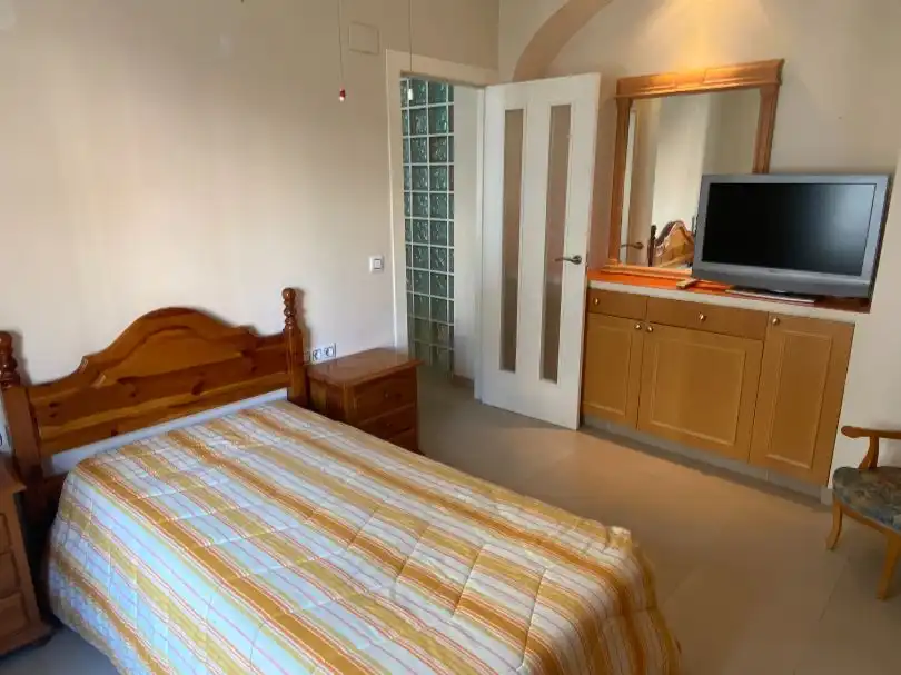 Flat for rent in Carrer del Literat Azorín, 18, Russafa Bedroom of Flat for rent in Valencia with Air Conditioner, Heating and Furnished