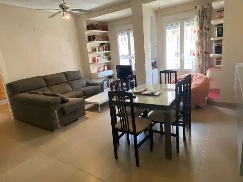 Flat for rent in Carrer del Literat Azorín, 18, Russafa Living room of Flat for rent in Valencia with Air Conditioner, Heating and Furnished