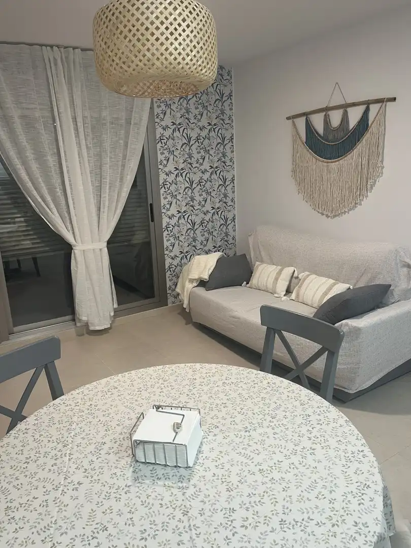 Apartament de lloguer a Calle Virgen de la Paciencia, 81, Centro Sala d'estar de Apartament de lloguer en Oropesa del Mar / Orpesa amb Aire condicionat, Calefacció i Jardí privat