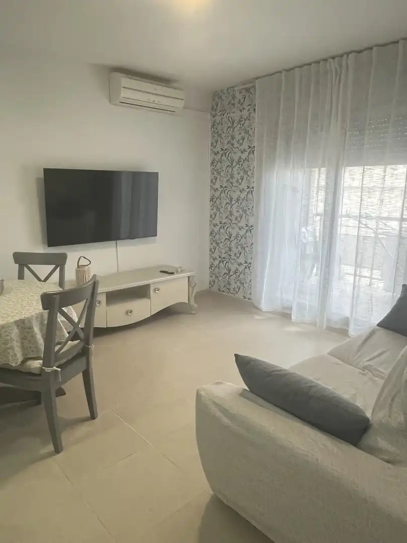 Apartament de lloguer a Calle Virgen de la Paciencia, 81, Centro Sala d'estar de Apartament de lloguer en Oropesa del Mar / Orpesa amb Aire condicionat, Calefacció i Jardí privat