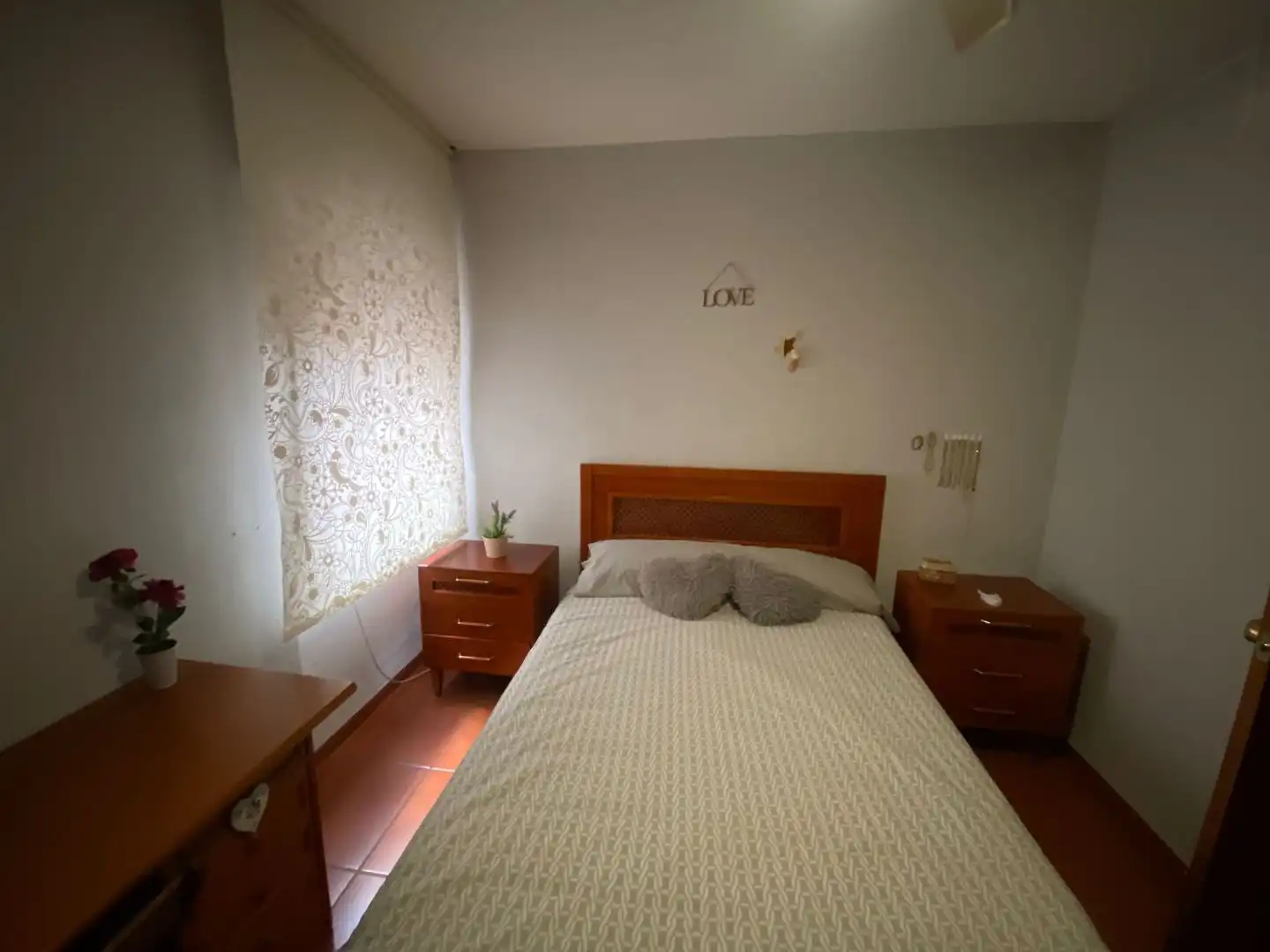 Habitació a Calle López Amo, 4, Santa Rosa - Valdeolleros Habitació a Calle López Amo, 4, Santa Rosa - Valdeolleros