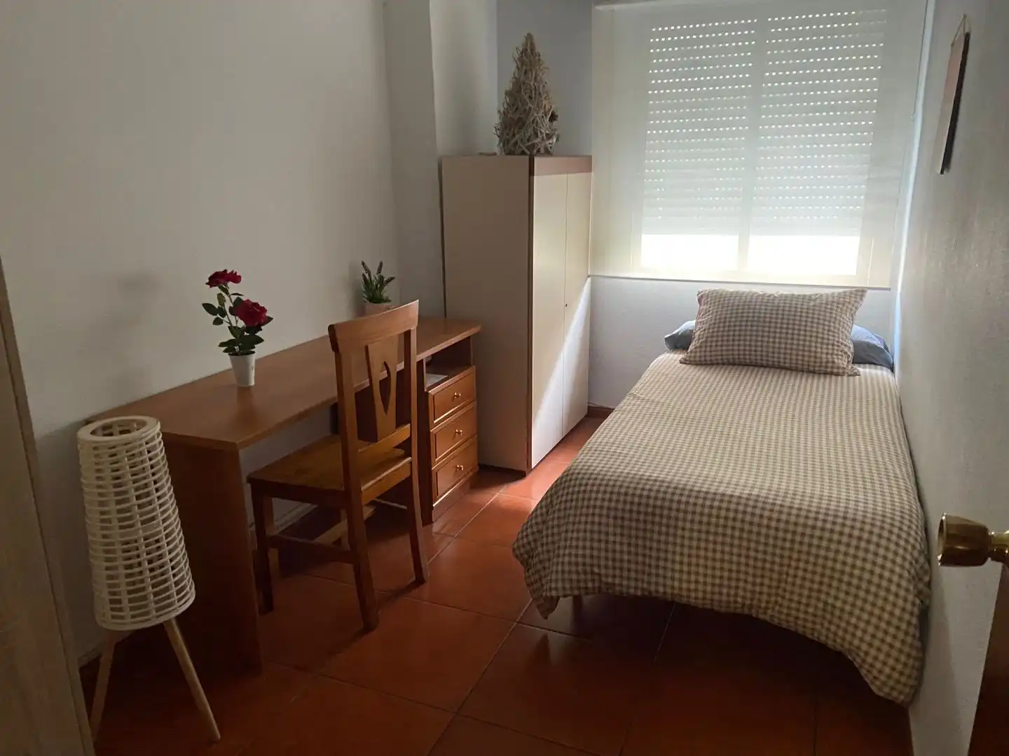 Habitació a Calle López Amo, 4, Santa Rosa - Valdeolleros Habitació a Calle López Amo, 4, Santa Rosa - Valdeolleros