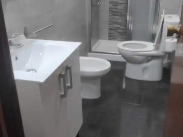 Habitació a Calle López Amo, 4, Santa Rosa - Valdeolleros Habitació a Calle López Amo, 4, Santa Rosa - Valdeolleros
