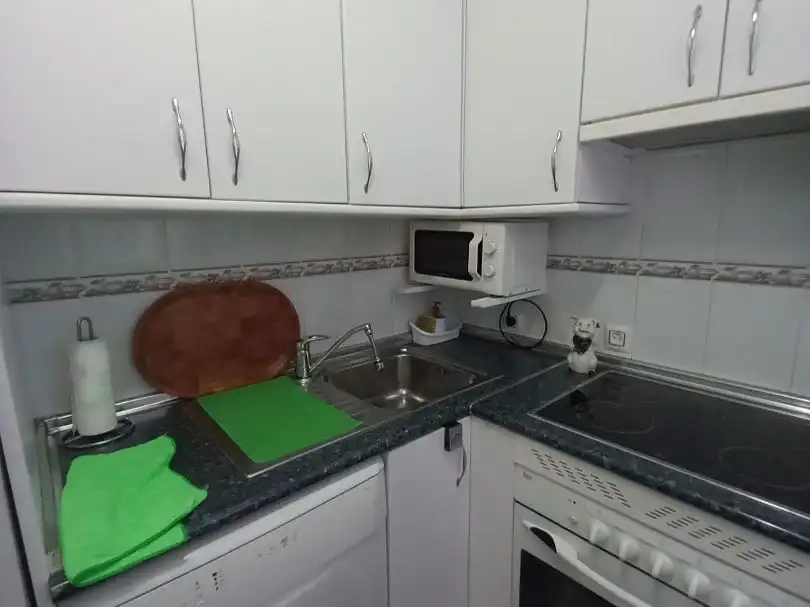 Wohnung zur Miete in Calle de las Delicias, 36, Palos de Moguer Küche von Wohnung zur Miete in Madrid Capital mit Klimaanlage