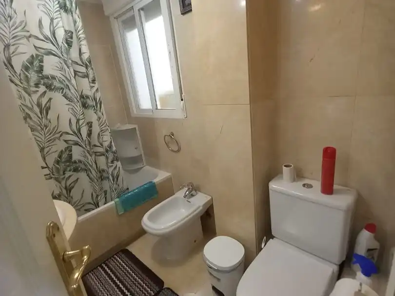 Wohnung zur Miete in Calle de las Delicias, 36, Palos de Moguer Badezimmer von Wohnung zur Miete in Madrid Capital mit Klimaanlage