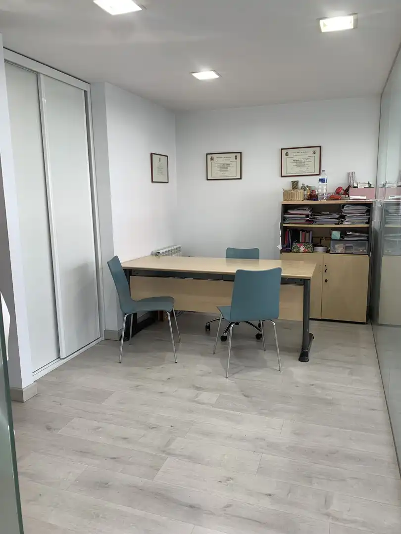 Oficina en venta en Calle de la Igualdad, 34, Gamonal - San Bruno - G9 Oficina en venta en Burgos
