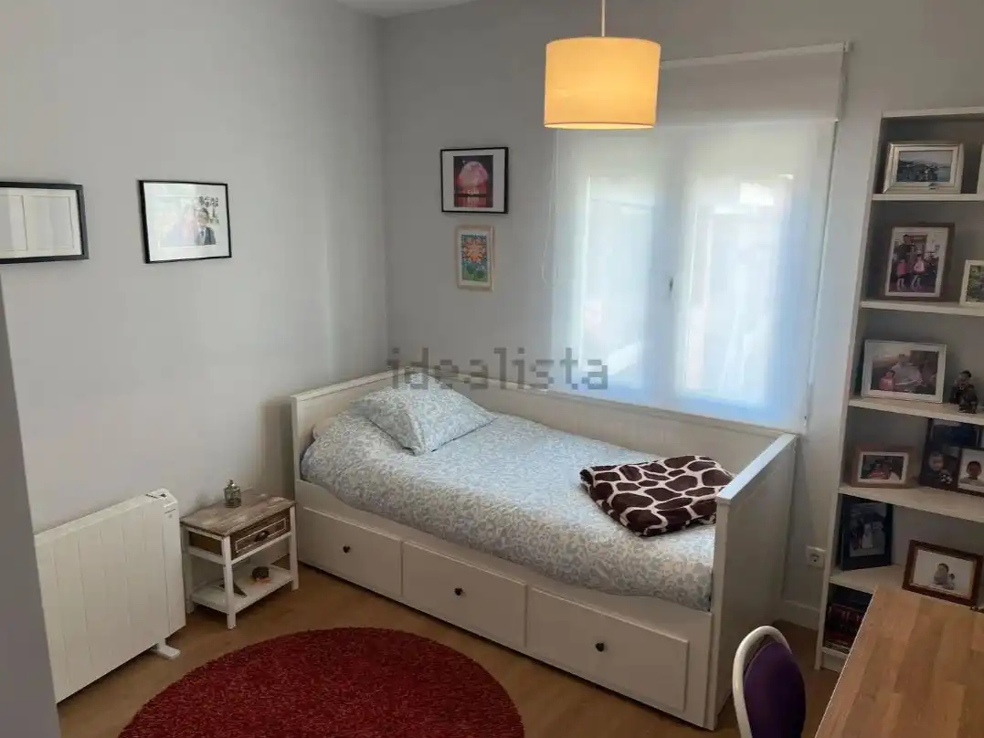Habitación de Piso en venta en Manzanares El Real con Aire acondicionado y Terraza