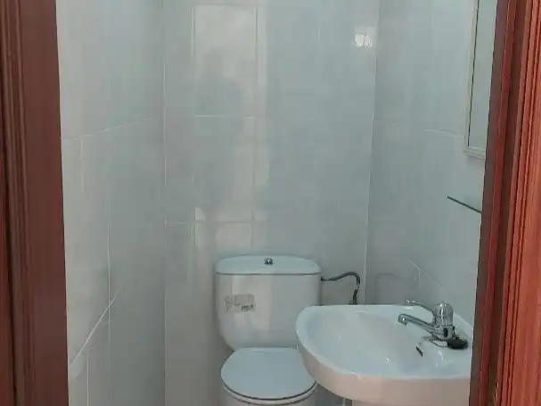 Piso de alquiler en Rúa Penis, 48, Cabral - Candeán Baño de Piso de alquiler en Vigo con Terraza, Amueblado y Balcón