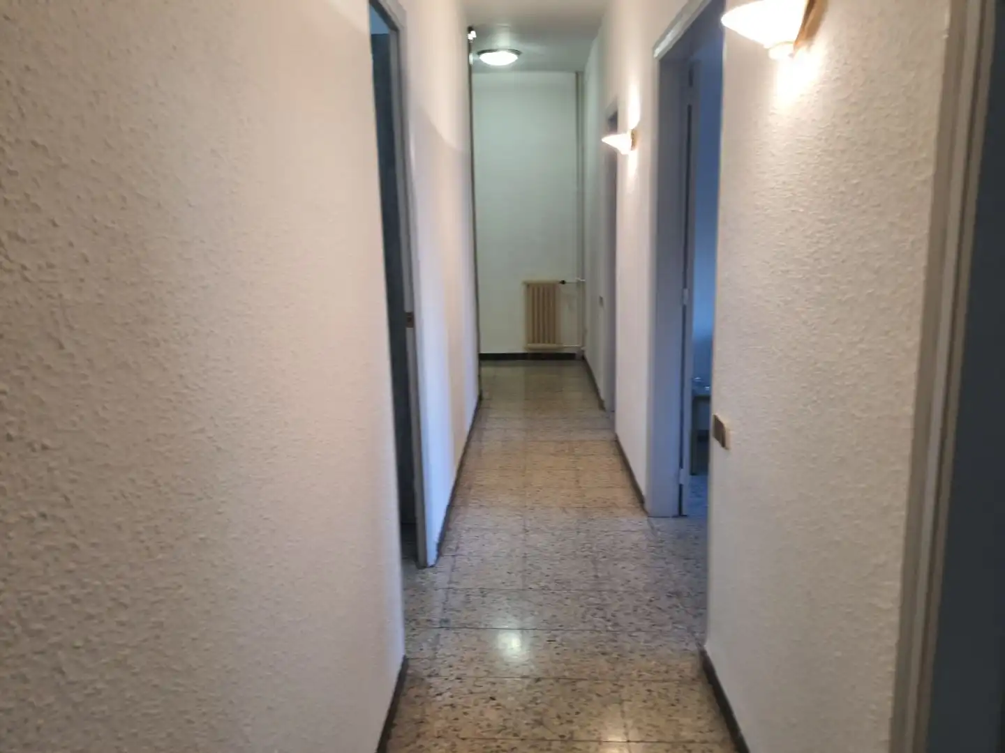 Flat for rent in Carrer del Bisbe Messeguer, 1, Instituts - Universitat Flat for rent in Lleida with Heating, Parquet flooring and Furnished