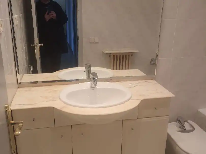 Flat for rent in Carrer del Bisbe Messeguer, 1, Instituts - Universitat Bathroom of Flat for rent in Lleida with Heating, Parquet flooring and Furnished