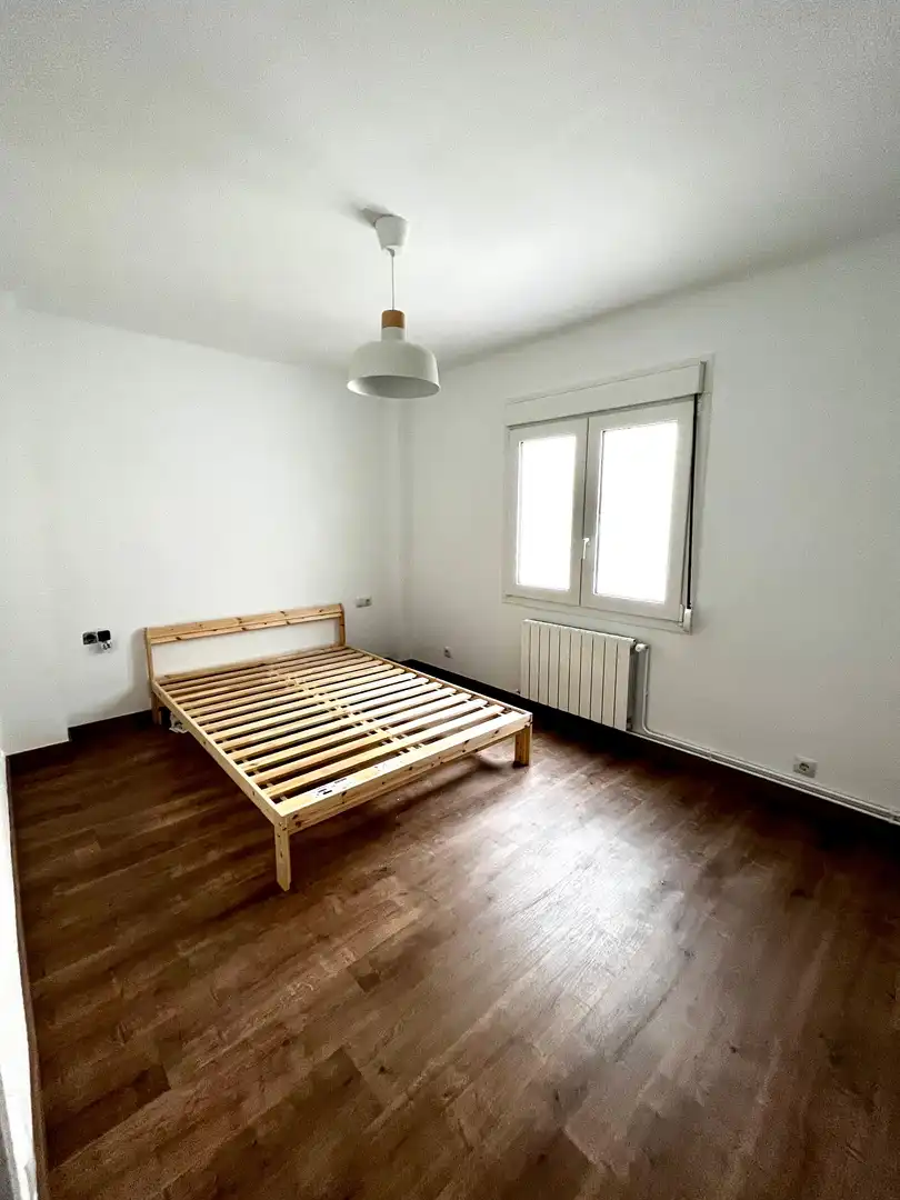 Habitación de Piso de alquiler en Cerdanyola del Vallès con Balcón