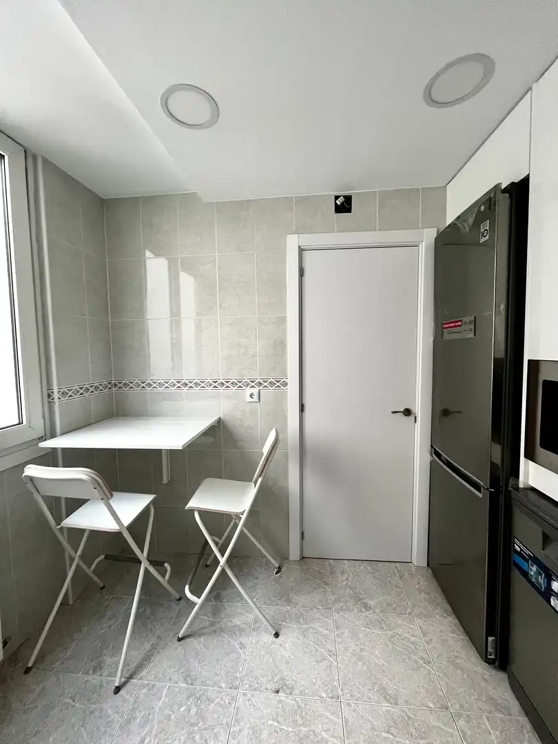 Cocina de Piso de alquiler en Cerdanyola del Vallès con Balcón