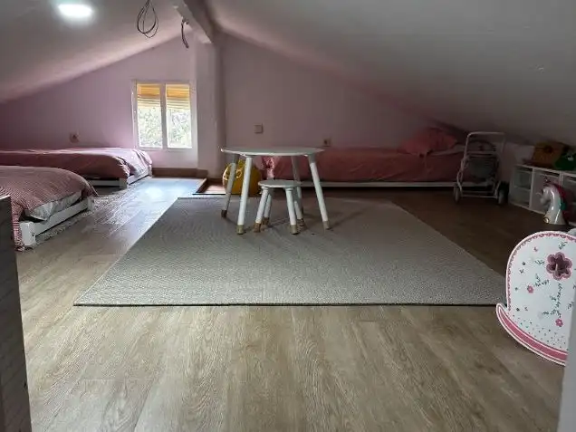 Dormitori de Casa o xalet de lloguer en Fresno de Cantespino amb Calefacció, Jardí privat i Parquet