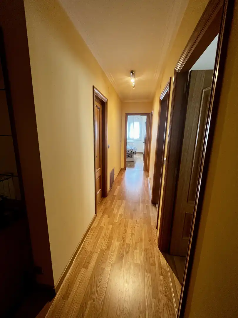 Pis de lloguer a Rúa do Valiño, 35, San Lázaro - Meixonfrío Pis de lloguer en Santiago de Compostela amb Calefacció, Parquet i Traster