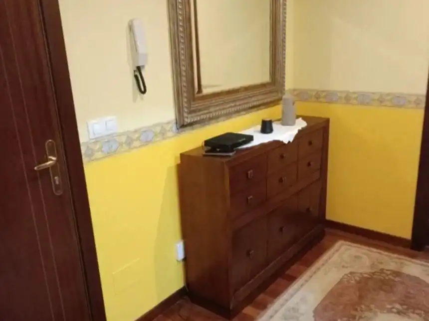 Wohnung zur Miete in Rúa Benito Galcerán, 20, Viveiro Wohnung zur Miete in Viveiro mit Heizung, Parkett und Möbliert
