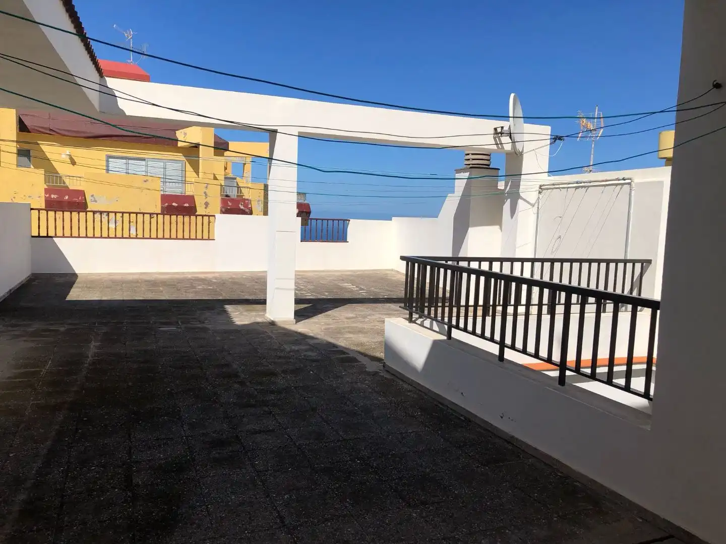Flat for sale in Calle el Durazno, 58, Icod de los Vinos pueblo Terrace of Flat for sale in Icod de los Vinos with Balcony