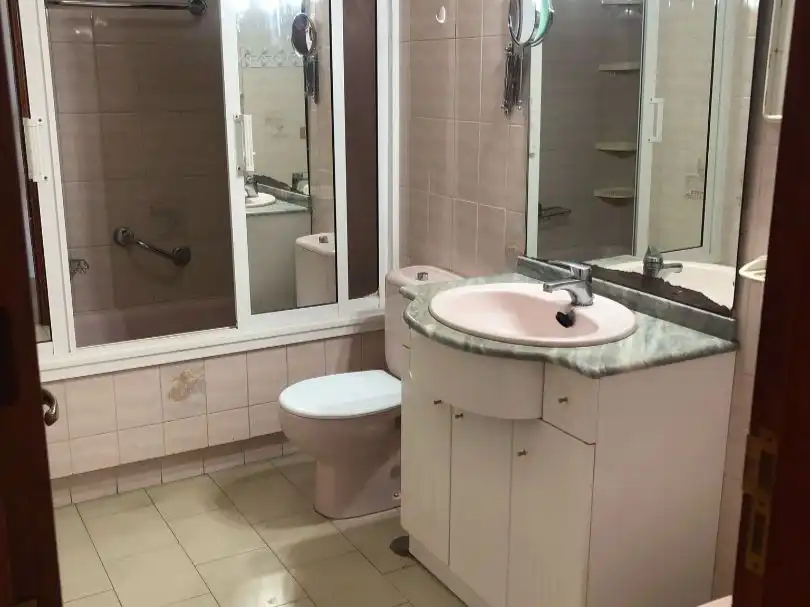 Flat for sale in Calle el Durazno, 58, Icod de los Vinos pueblo Bathroom of Flat for sale in Icod de los Vinos with Balcony