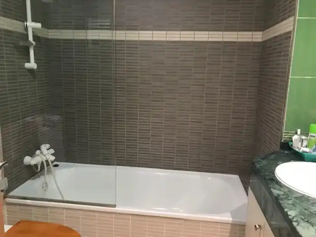 Piso en venta en Calle del Talgo, 9, San Crispín - La Estación Consorcio Baño de Piso en venta en Colmenar Viejo con Aire acondicionado, Calefacción y Trastero