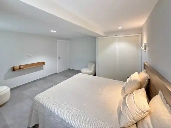 Piso en venta en Carrer del Pare Quinto, 9, El Faro Piso en venta en Cullera con Aire acondicionado, Calefacción y Jardín privado