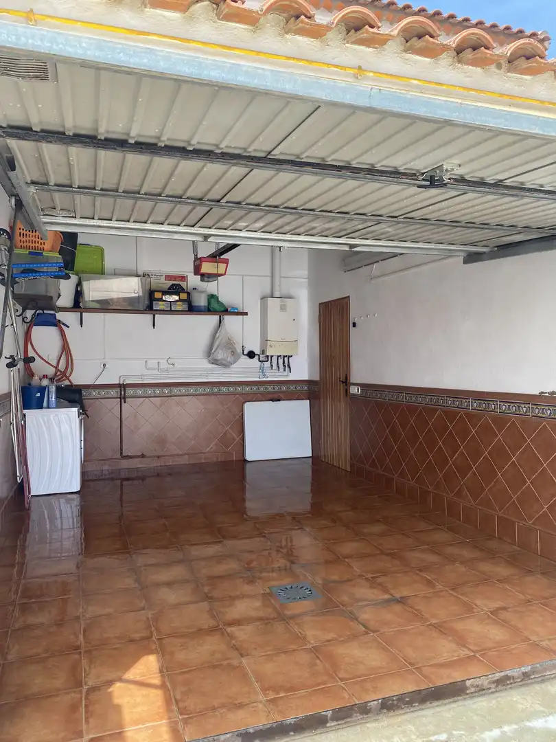 Casa adosada en venta en Calle Manuel Torrecilla, 11, San Clemente Cocina de Casa adosada en venta en San Clemente con Aire acondicionado, Calefacción y Terraza
