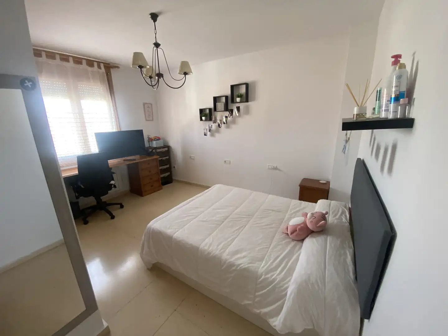Casa adosada en venta en Calle Manuel Torrecilla, 11, San Clemente Habitación de Casa adosada en venta en San Clemente con Aire acondicionado, Calefacción y Terraza