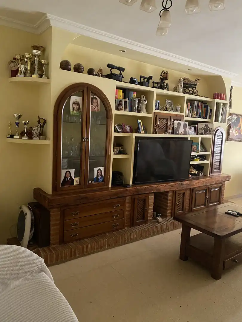 Casa adosada en venta en Calle Manuel Torrecilla, 11, San Clemente Sala de estar de Casa adosada en venta en San Clemente con Aire acondicionado, Calefacción y Terraza