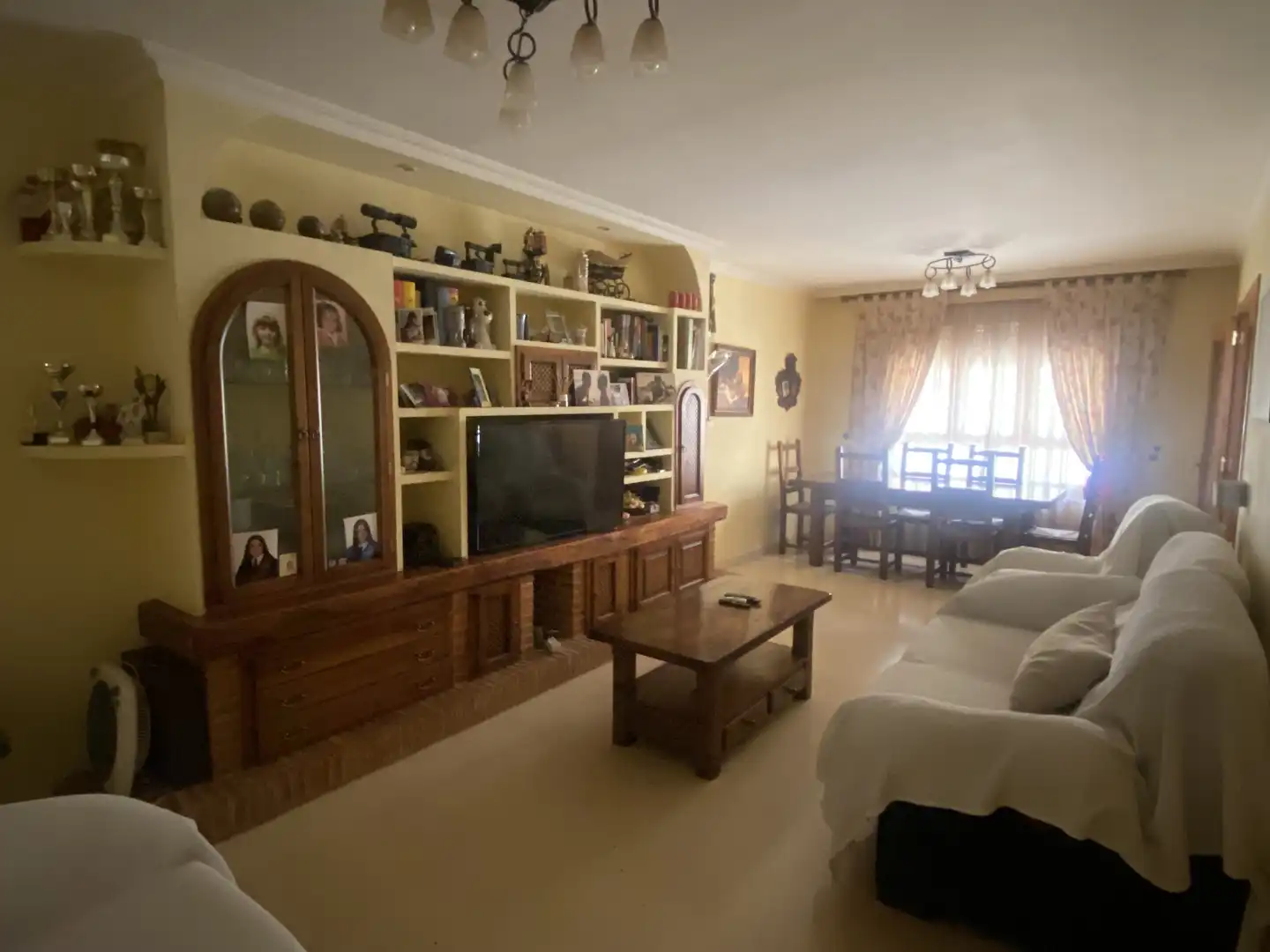 Casa adosada en venta en Calle Manuel Torrecilla, 11, San Clemente Sala de estar de Casa adosada en venta en San Clemente con Aire acondicionado, Calefacción y Terraza