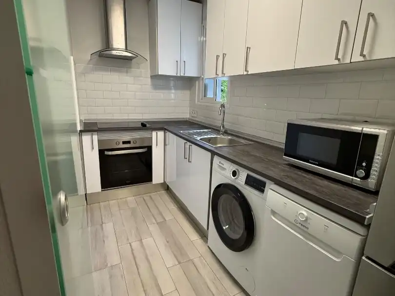 Wohnung zur Miete in Los Rosales Küche von Wohnung zur Miete in Madrid mit Klimaanlage, Terrasse und Möbliert