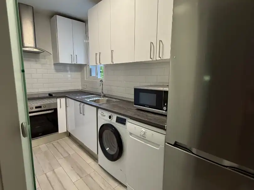 Wohnung zur Miete in Los Rosales Küche von Wohnung zur Miete in Madrid mit Klimaanlage, Terrasse und Möbliert