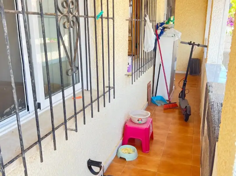 Erdgeschoss zum Verkauf in Calle del Parque, 21, San Fulgencio Terrasse von Erdgeschoss zum Verkauf in San Fulgencio mit Balkon