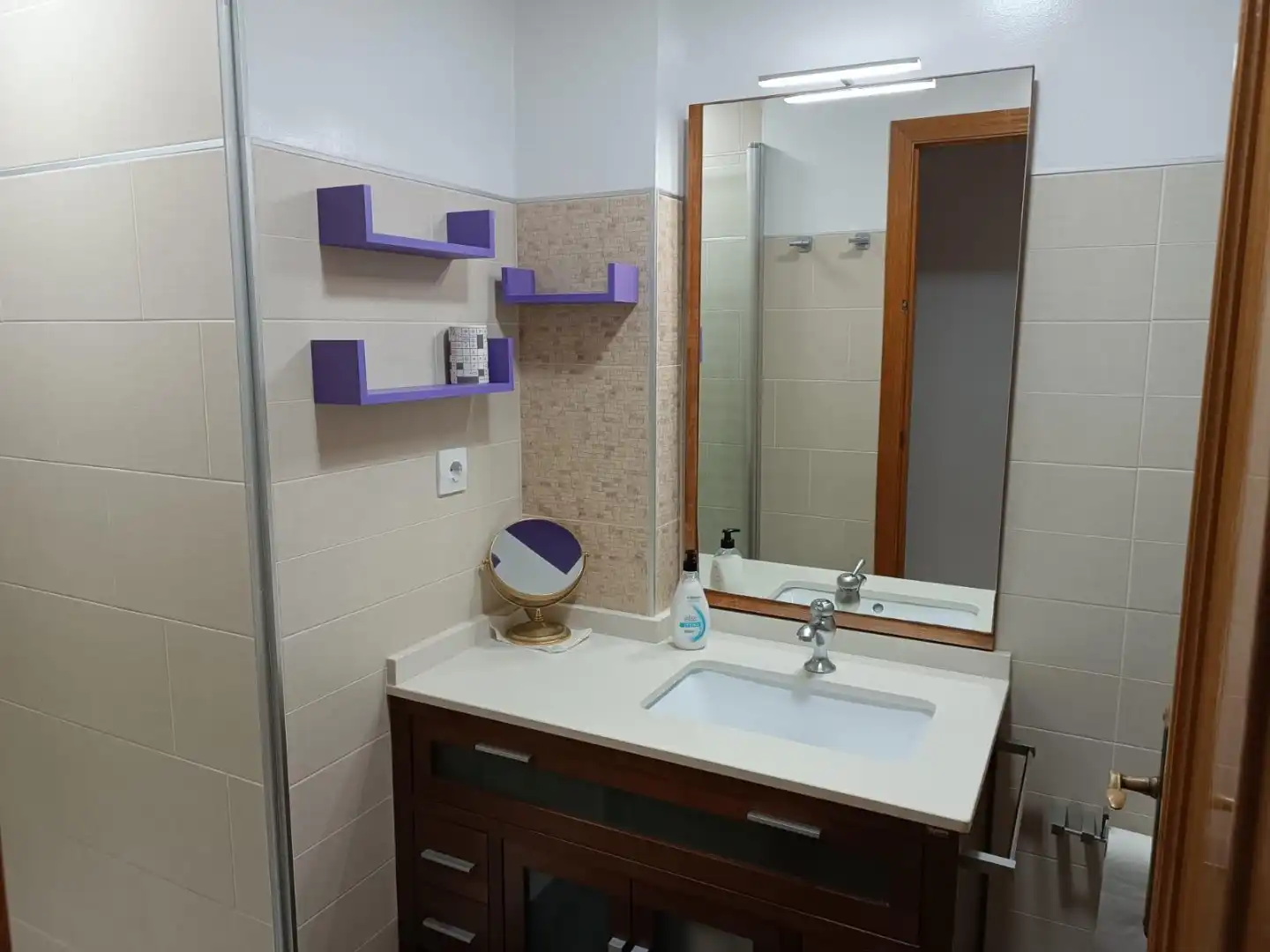 Flat for rent in Calle Aire, 10, Casco Antiguo Bathroom of Flat for rent in Águilas with Furnished, Community parking and Balcony