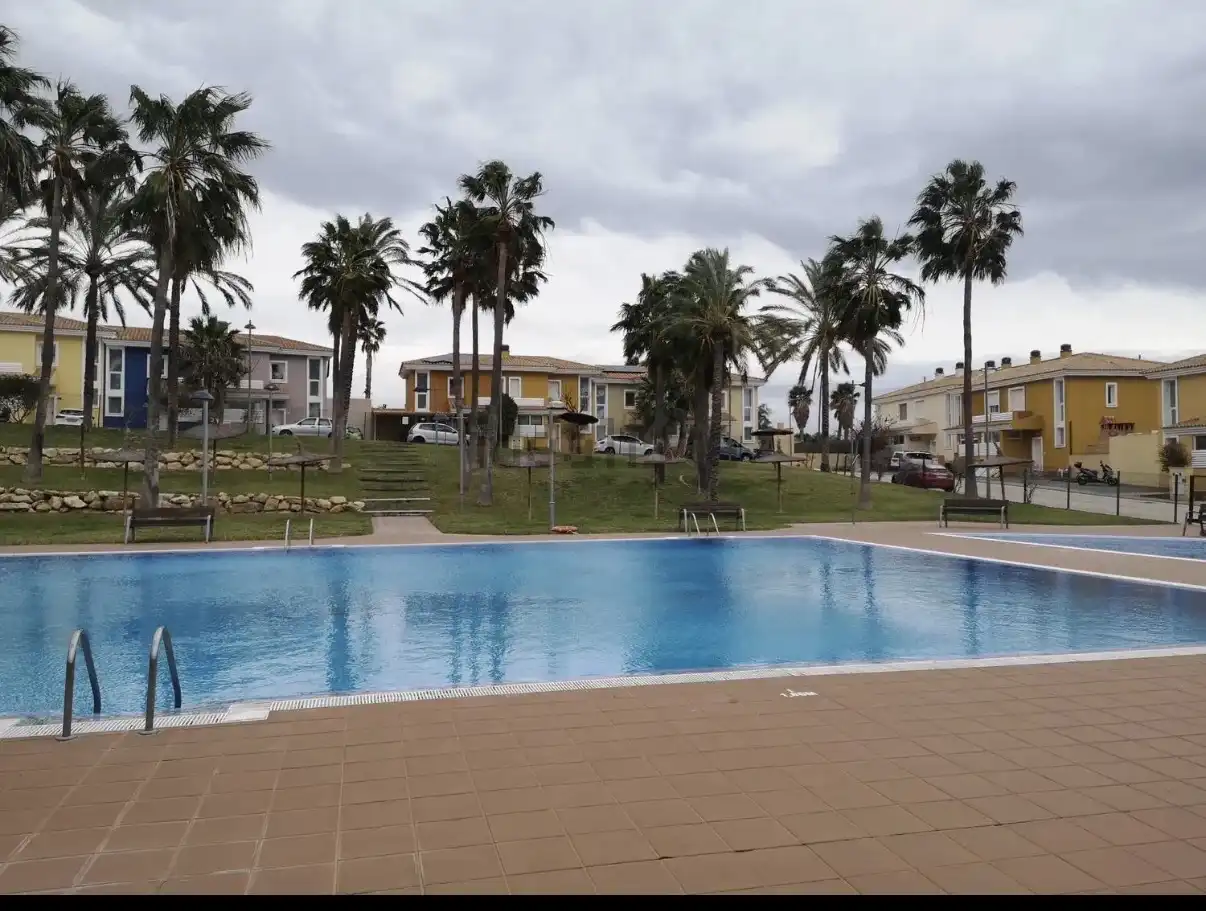 Casa adosada en venda a Carrer del Ressol, 4, Bonalba - Cotoveta Piscina de Casa adosada en venda en Mutxamel amb Aire condicionat, Terrassa i Piscina