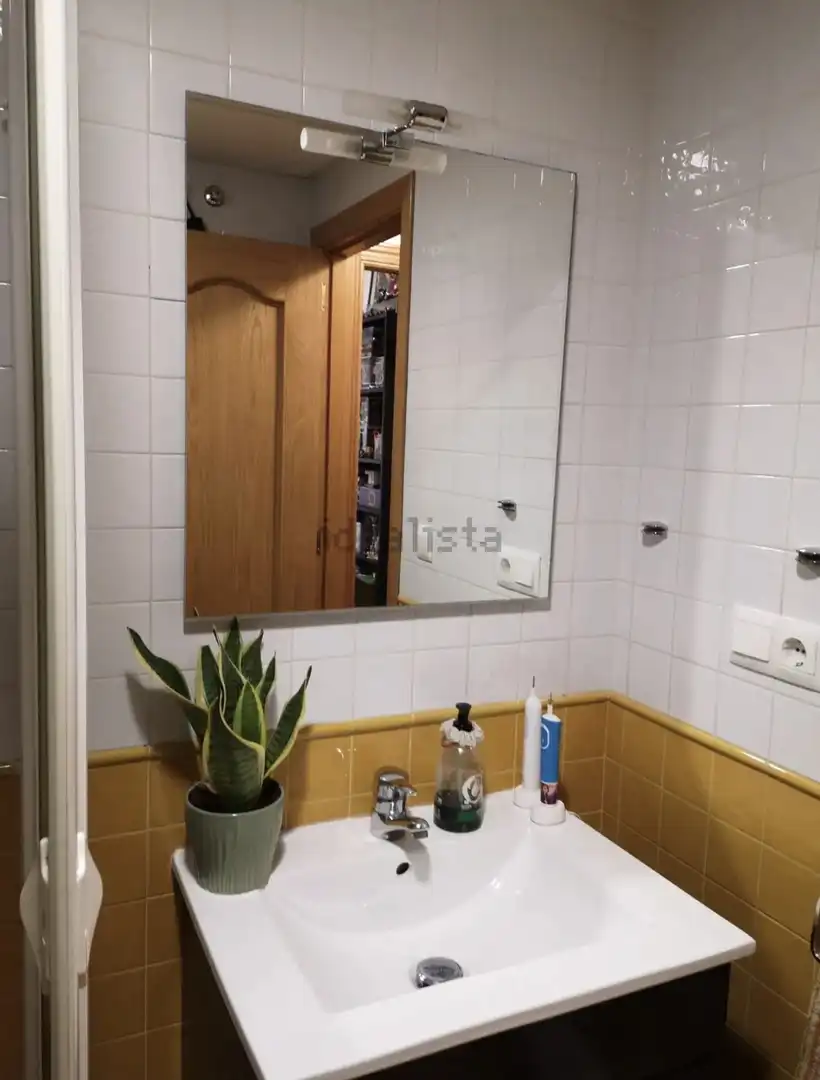 Casa adosada en venda a Carrer del Ressol, 4, Bonalba - Cotoveta Bany de Casa adosada en venda en Mutxamel amb Aire condicionat, Terrassa i Piscina