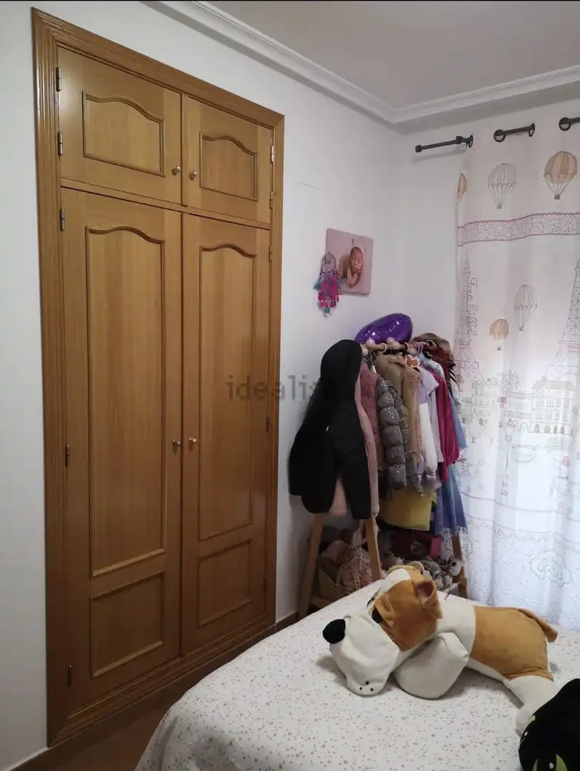 Casa adosada en venda a Carrer del Ressol, 4, Bonalba - Cotoveta Dormitori de Casa adosada en venda en Mutxamel amb Aire condicionat, Terrassa i Piscina