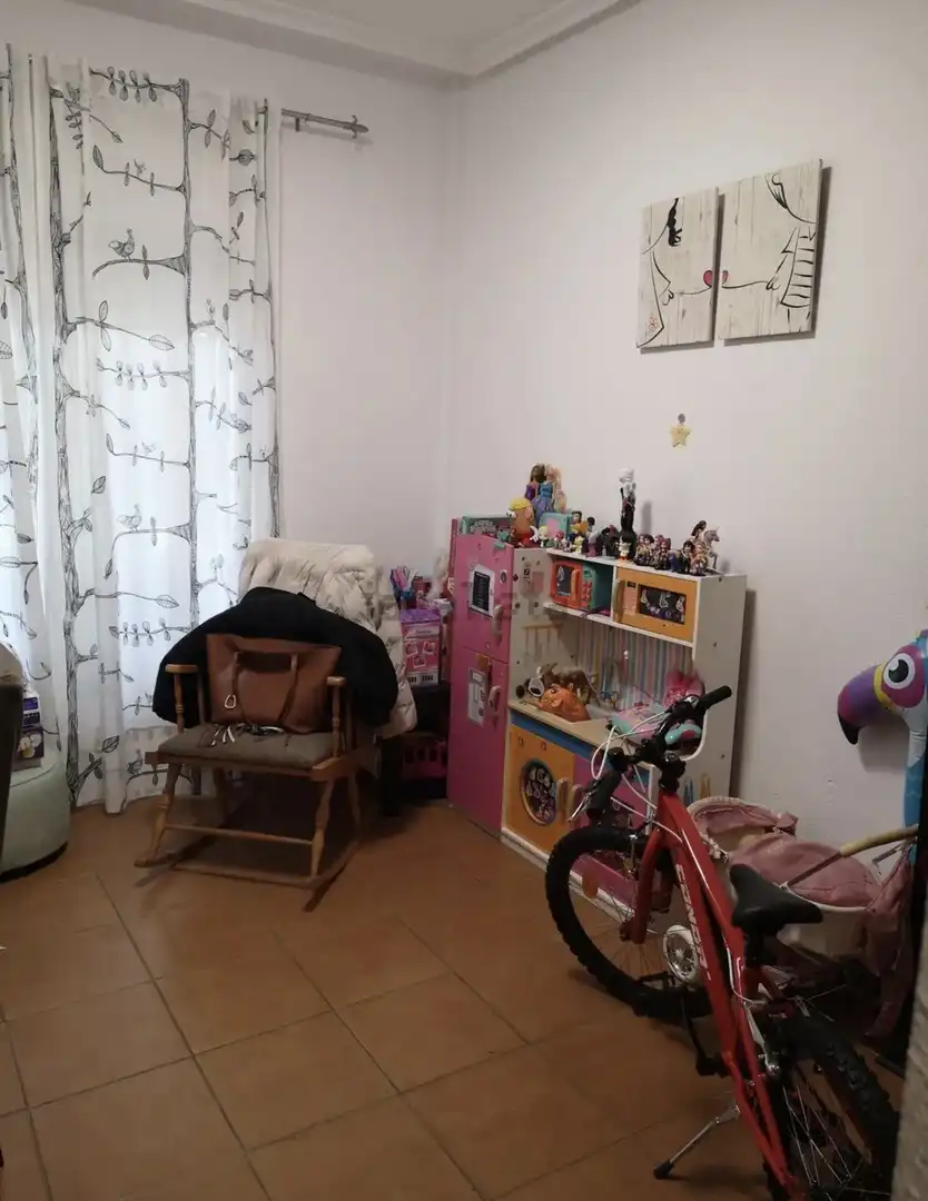 Casa adosada en venda a Carrer del Ressol, 4, Bonalba - Cotoveta Dormitori de Casa adosada en venda en Mutxamel amb Aire condicionat, Terrassa i Piscina