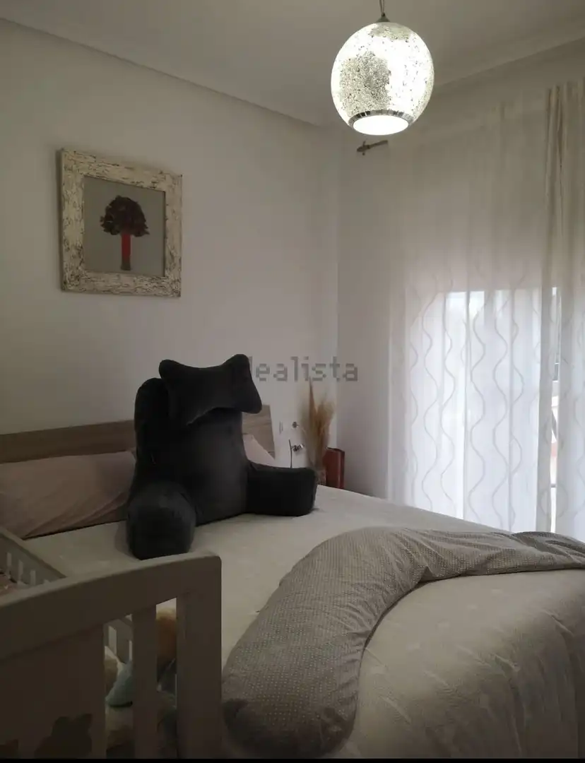 Casa adosada en venda a Carrer del Ressol, 4, Bonalba - Cotoveta Dormitori de Casa adosada en venda en Mutxamel amb Aire condicionat, Terrassa i Piscina