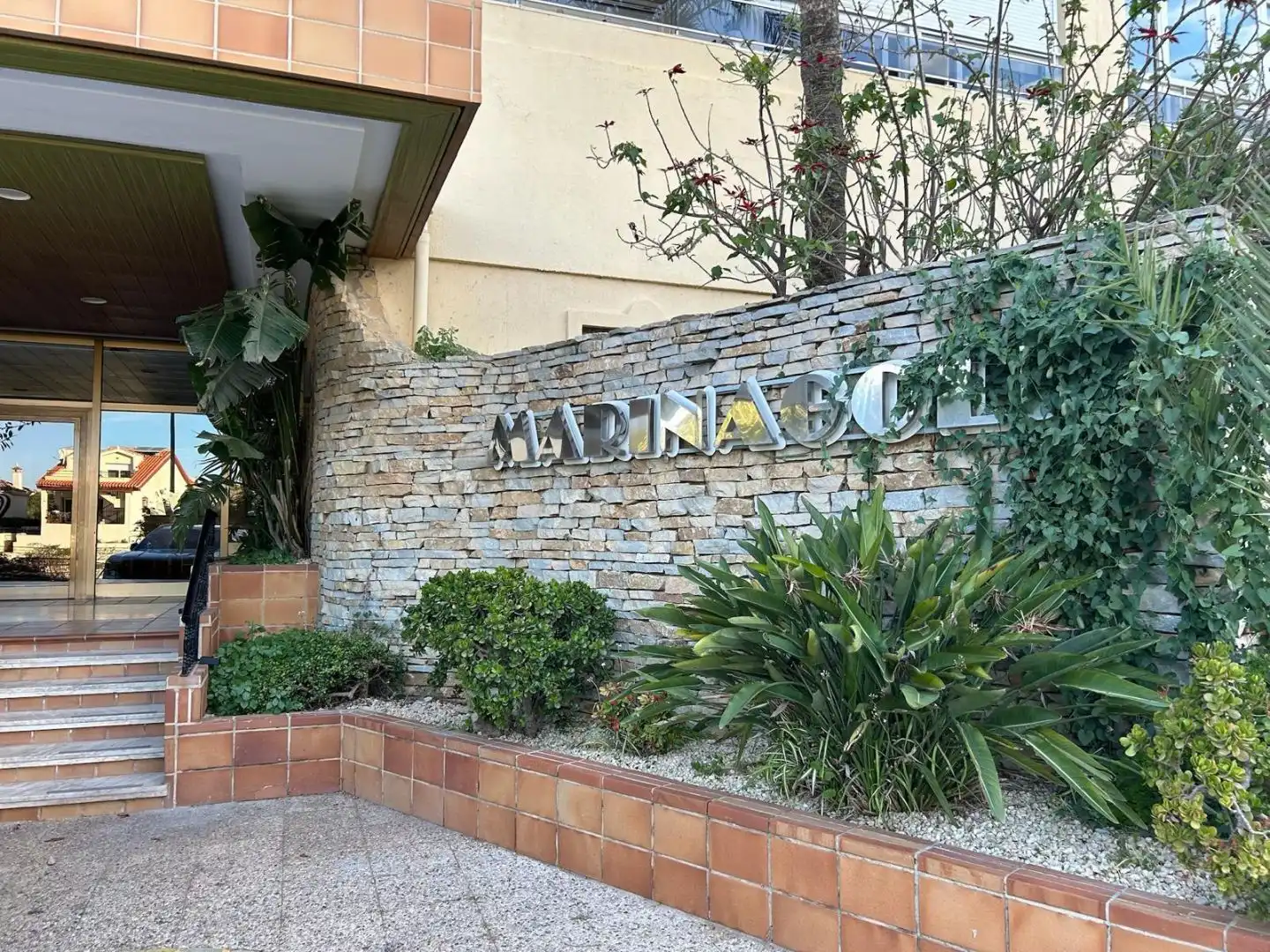 Apartament de lloguer a Calle Ronda del Golf Oeste, 17, Zona Centro Comercial Torrequebrada Vista exterior de Apartament de lloguer en Benalmádena amb Aire condicionat, Calefacció i Parquet