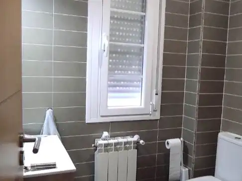 Casa adosada en venta en Calle la Mesta, 32, La Lastrilla Baño de Casa adosada en venta en La Lastrilla