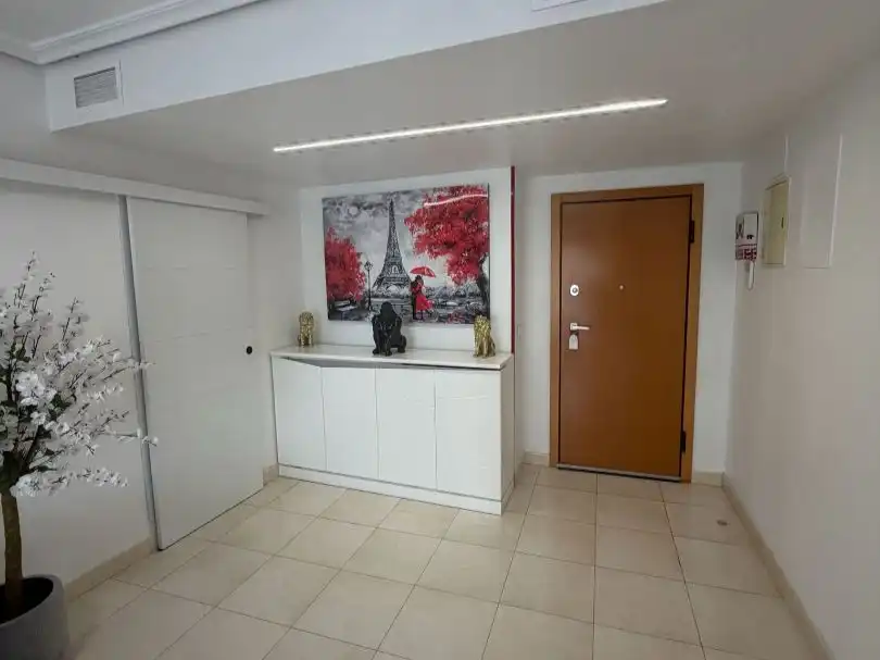 Wohnung zum Verkauf in Avenida del Municipi, 14, Juzgados - Plaza de Toros Wohnung zum Verkauf in Benidorm mit Klimaanlage, Heizung und Parkett
