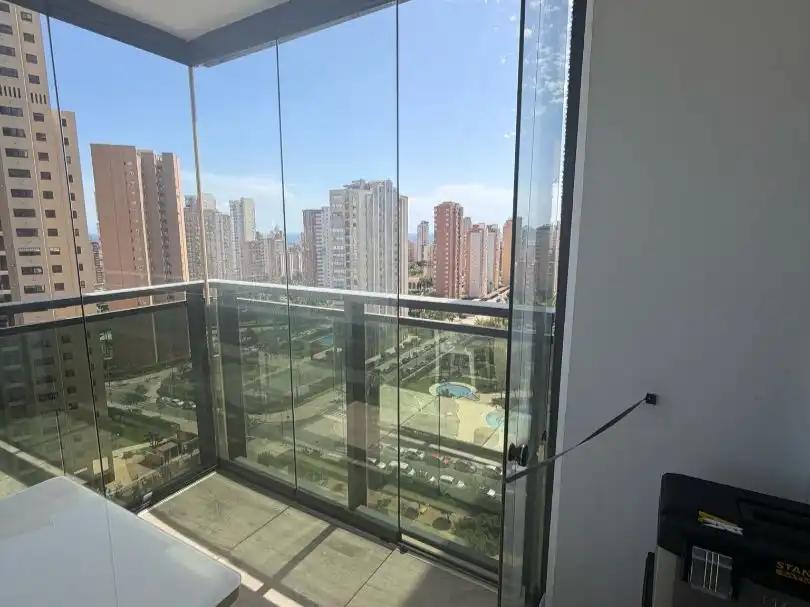 Wohnung zum Verkauf in Avenida del Municipi, 14, Juzgados - Plaza de Toros Terrasse von Wohnung zum Verkauf in Benidorm mit Klimaanlage, Heizung und Parkett