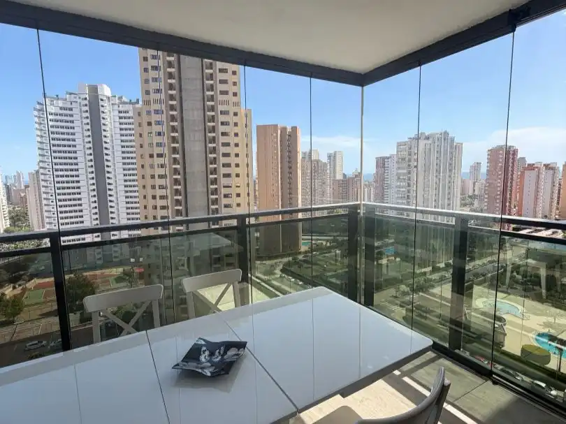 Wohnung zum Verkauf in Avenida del Municipi, 14, Juzgados - Plaza de Toros Terrasse von Wohnung zum Verkauf in Benidorm mit Klimaanlage, Heizung und Parkett