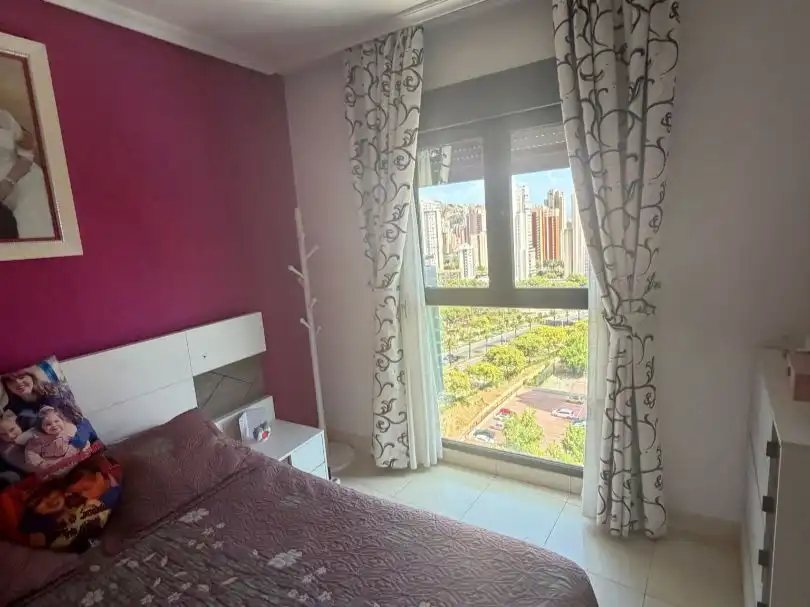 Wohnung zum Verkauf in Avenida del Municipi, 14, Juzgados - Plaza de Toros Schlafzimmer von Wohnung zum Verkauf in Benidorm mit Klimaanlage, Heizung und Parkett