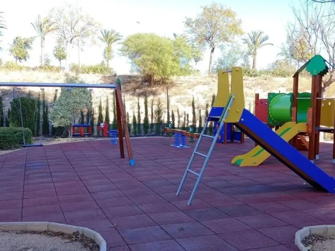Wohnung zum Verkauf in Avenida del Municipi, 14, Juzgados - Plaza de Toros Terrasse von Wohnung zum Verkauf in Benidorm mit Klimaanlage, Heizung und Parkett