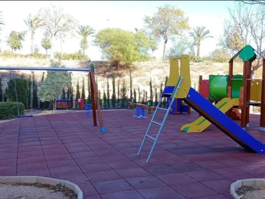 Wohnung zum Verkauf in Avenida del Municipi, 14, Juzgados - Plaza de Toros Terrasse von Wohnung zum Verkauf in Benidorm mit Klimaanlage, Heizung und Parkett