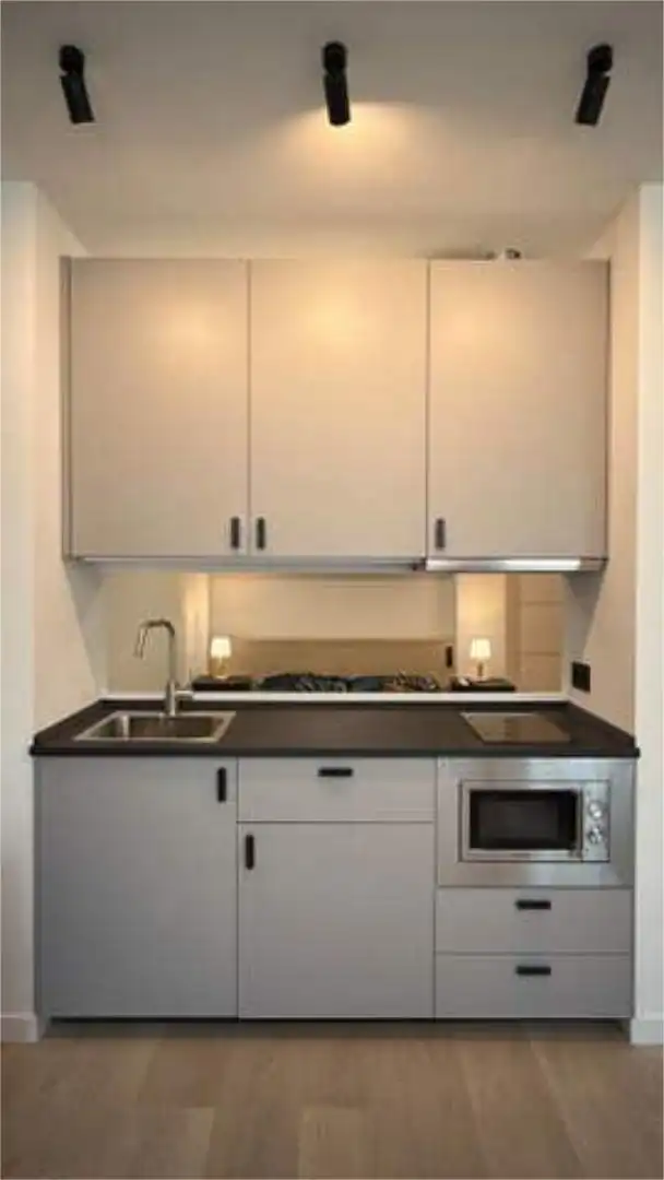 Wohnung zur Miete in Pueblo Nuevo Küche von Wohnung zur Miete in Madrid mit Heizung, Abstellraum und Möbliert