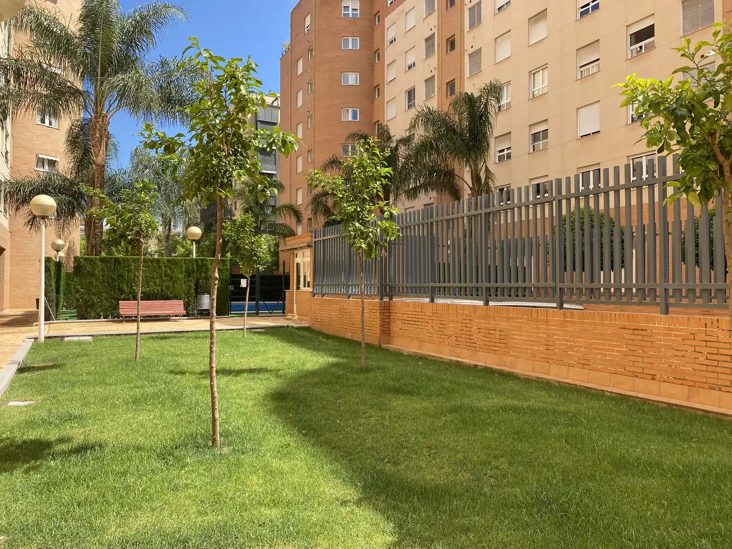 Wohnung zur Miete in Carrer d'Alboraia, 28, Trinitat Außenansicht von Wohnung zur Miete in Valencia mit Klimaanlage, Heizung und Privatgarten