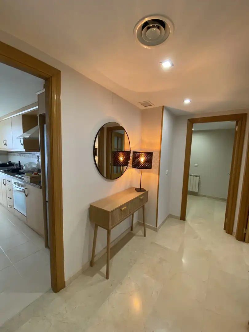 Wohnung zur Miete in Carrer d'Alboraia, 28, Trinitat Wohnung zur Miete in Valencia mit Klimaanlage, Heizung und Privatgarten