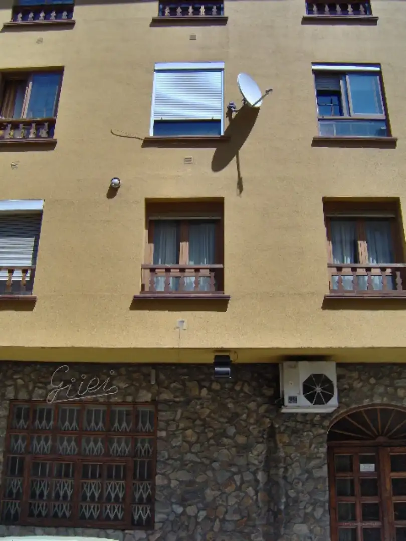 Wohnungen zum Verkauf in Calle las Lilas, 6, Villablino Außenansicht von Wohnungen zum Verkauf in Villablino mit Heizung, Möbliert und Waschmaschine